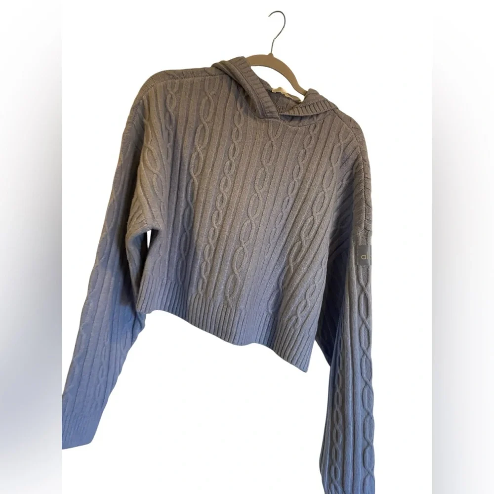 NWT Alo Yoga cable knit winter bliss hoodie WINTER FROST Size M